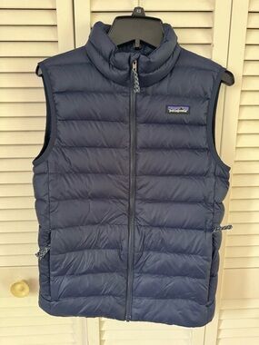 Patagonia Navy Quilted Down Vest